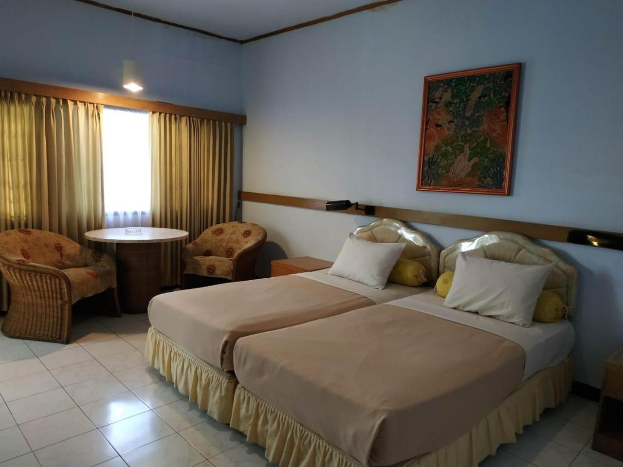 Hotel Menara Маланг Экстерьер фото